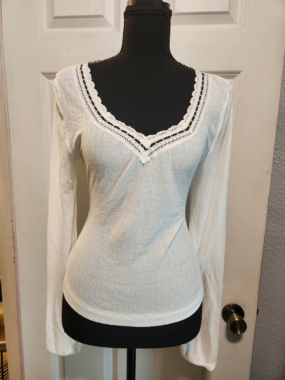 Free People Cream Ribbed Lace-Trim V-Neck Long Sleeve Top